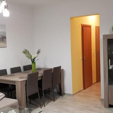Apartment Perea Lala Peraía Eksteriør billede